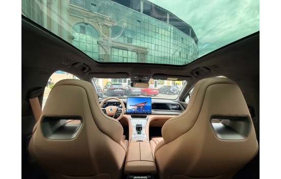 Denza N7 EV, пробіг 15 тисяч км